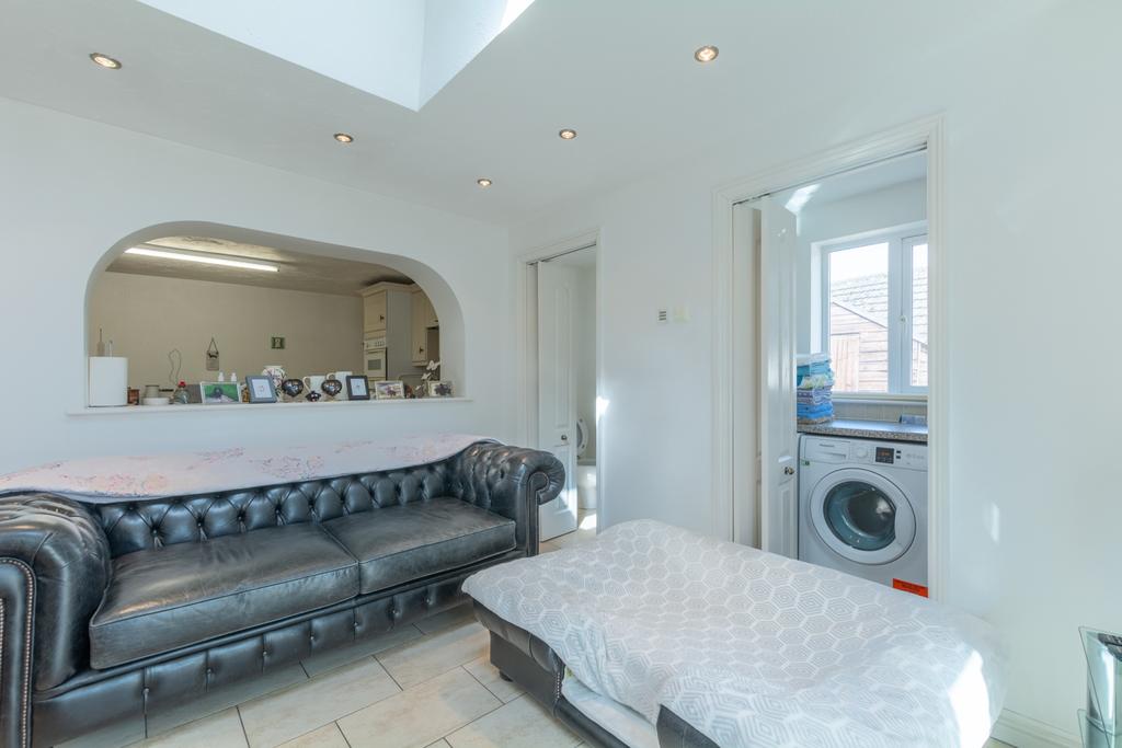 Woodview, 10-12 Wotton Road (6)