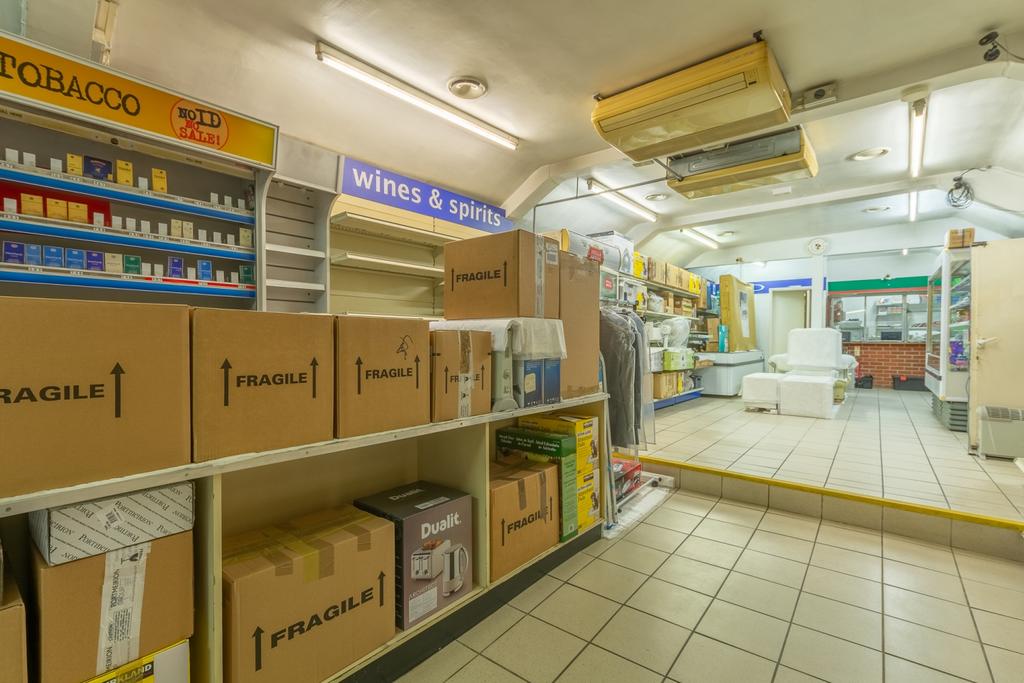 Woodview, 10-12 Wotton Road (26)