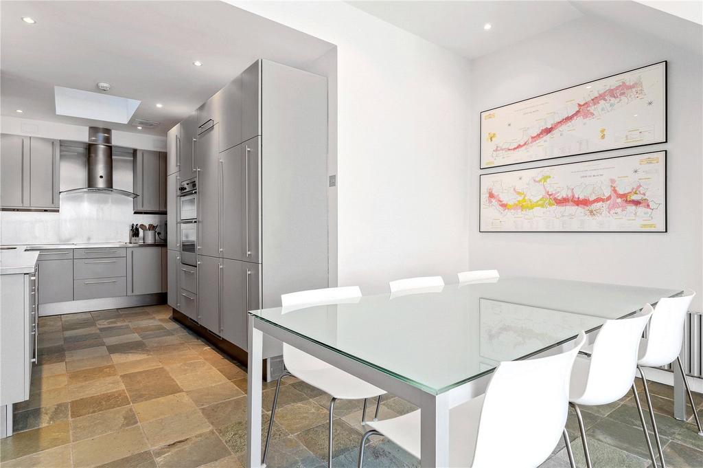 Dining Area/Kitchen