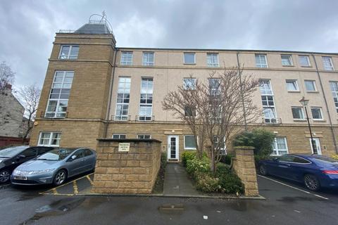 2 bedroom flat to rent, Blandfield, Leith, Edinburgh, EH7