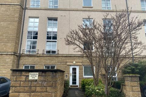 2 bedroom flat to rent, Blandfield, Leith, Edinburgh, EH7