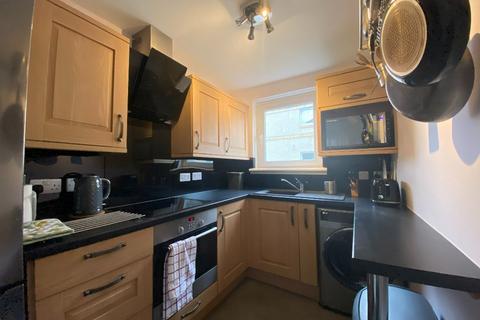 2 bedroom flat to rent, Blandfield, Leith, Edinburgh, EH7