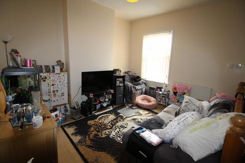 1 bedroom flat to rent, Edleston Road, Crewe, Cheshire, CW2