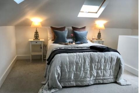 5 bedroom chalet for sale - Church Lane, Heacham