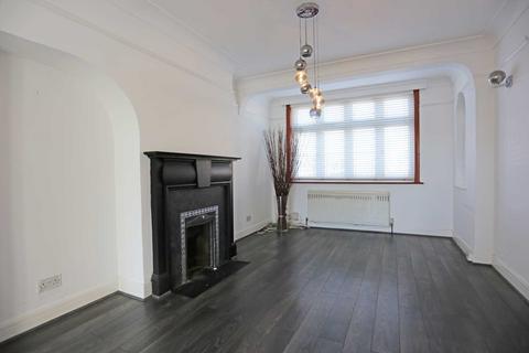 undefined, Langham Drive, Chadwell Heath, RM6