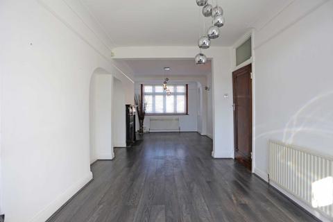 undefined, Langham Drive, Chadwell Heath, RM6