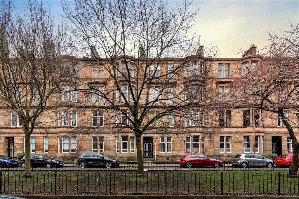 Barrington Drive, Flat 2/2... 2 bed flat £225,000