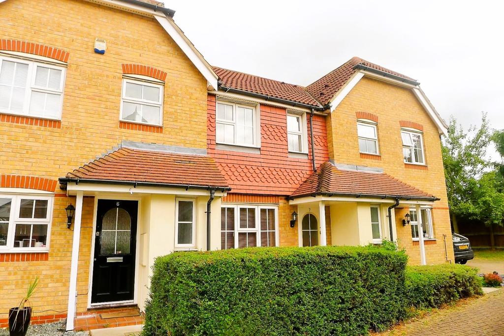 Woolbrook Close, Rainham 2 bed terraced house £280,000