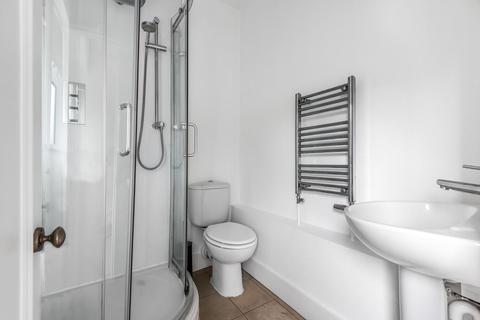 6a Wingford Road, London, SW2 4DS