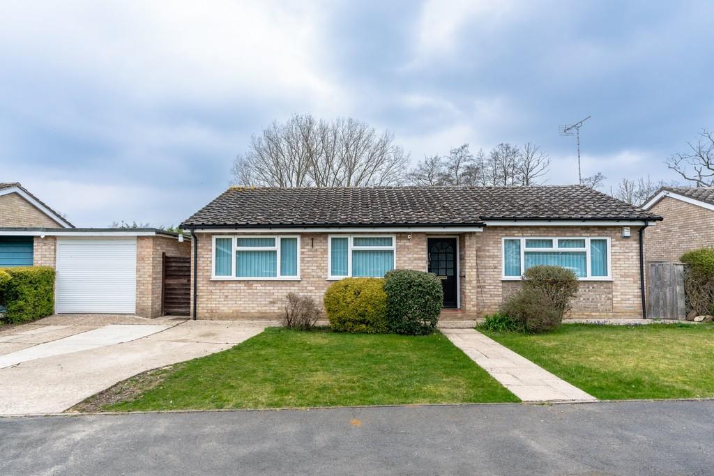 Mundford 3 bed detached bungalow for sale £300,000