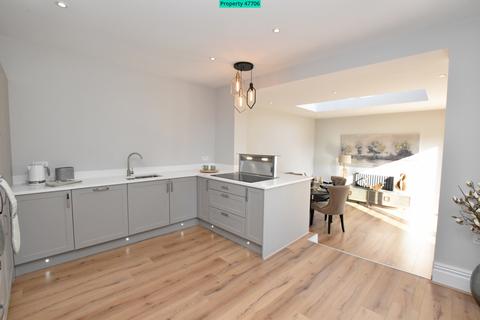 2 Brigsley Road, Waltham, Grimsby, DN37 0JY