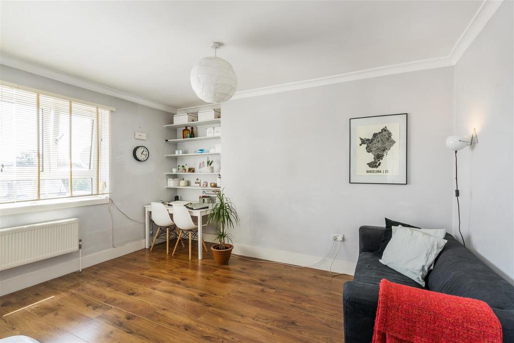 Denman House, Stoke Newington, N16 1 bed flat £1,400 pcm (£323 pw)