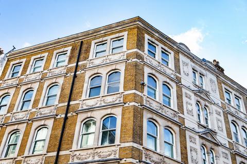 2 bedroom apartment to rent, Great Marlborough Street, Carnaby W1