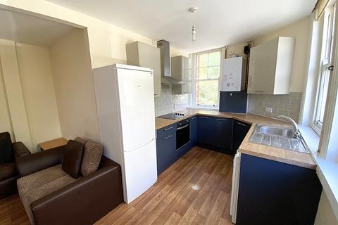 3 bedroom flat to rent - Aylward Street, Portsmouth