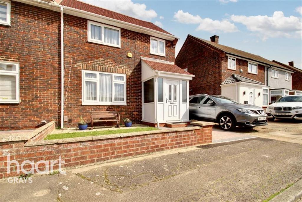 Araglen Avenue, RM15 2 bed semidetached house to rent £1,500 pcm (£