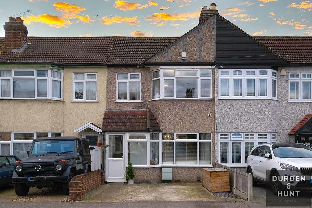 Ramsden Drive, Collier Row, RM5 3 bed terraced house £425,000