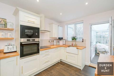 9 Ramsden Drive, Collier Row, Romford, RM5 2NJ