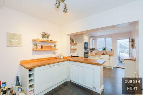 9 Ramsden Drive, Collier Row, Romford, RM5 2NJ
