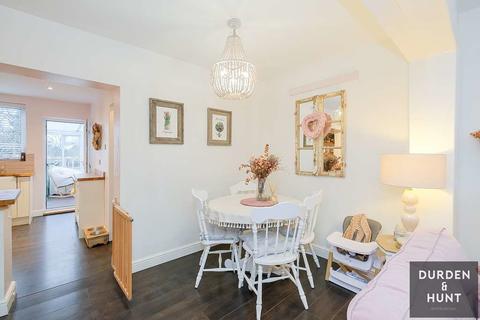 9 Ramsden Drive, Collier Row, Romford, RM5 2NJ