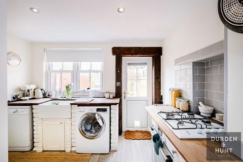 72 Abbs Cross Lane, Hornchurch, RM12 4XW