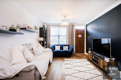 72 Abbs Cross Lane, Hornchurch, RM12 4XW