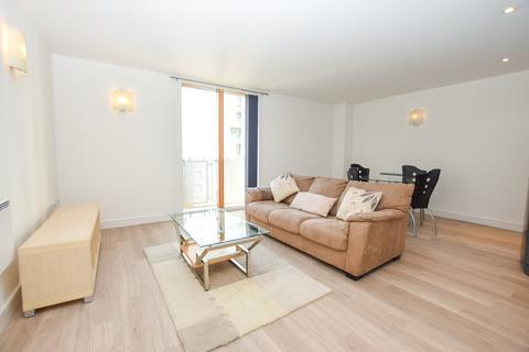 1 bedroom flat to rent, The Bridge, Chapel Wharf, Salford, M3