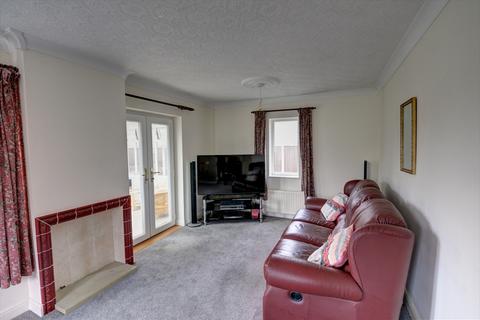 2 bedroom bungalow to rent, The Close, Skipton, BD23