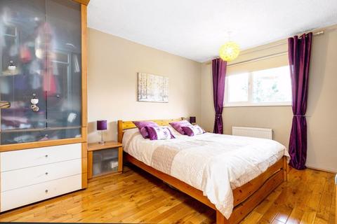 3 bedroom maisonette for sale - Parnell Road, Bow