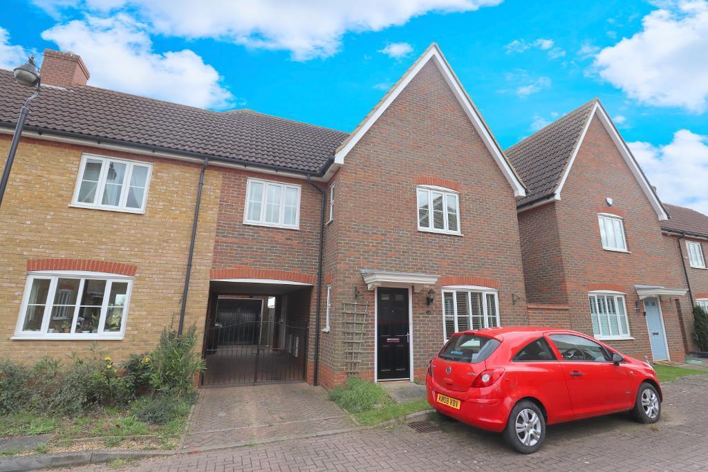Gardeners Close, Maulden, Bedfordshire, MK45 2DY 4 bed link detached
