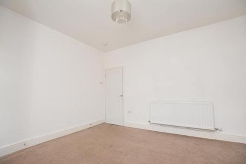 2 bedroom terraced house to rent, St James Street, Clitheroe, Lancashire, BB7 1HH