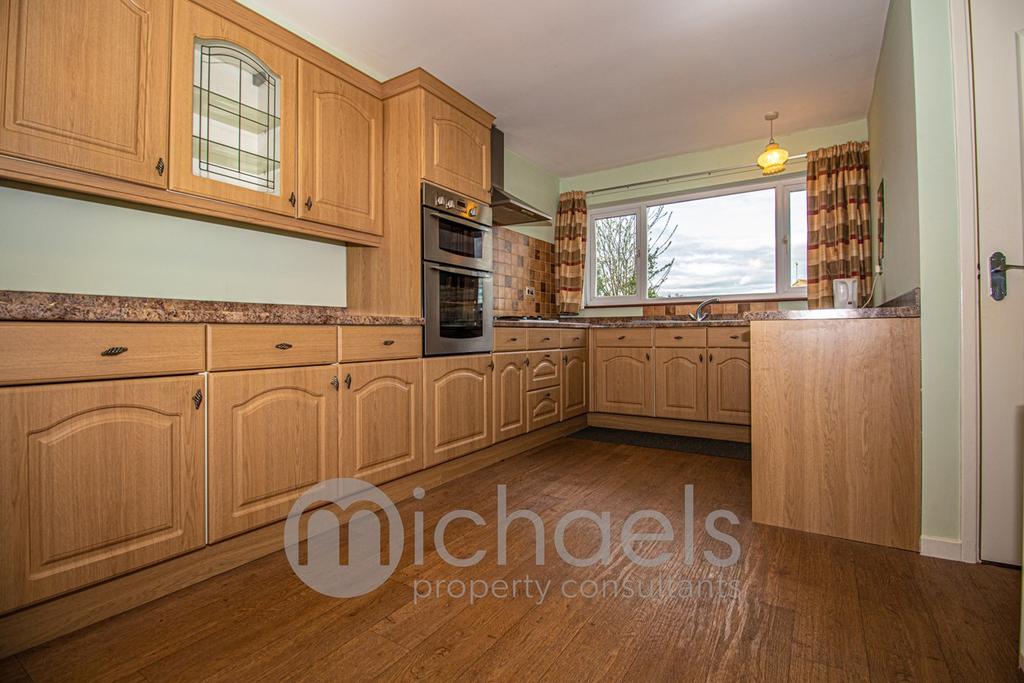 Panfield Lane, Braintree, CM7 3 bed terraced house for sale £280,000