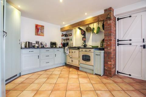 6 Bloomfieldhatch Lane, Grazeley, Reading, RG7 1JW
