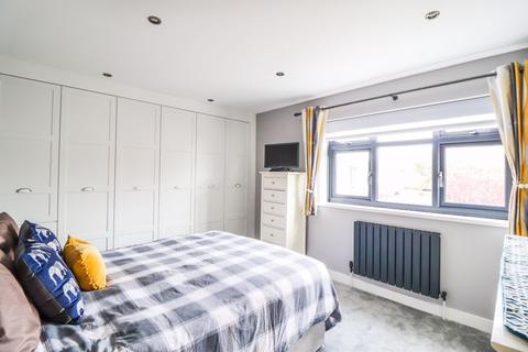 8 Birch Close, Benfleet, SS7 4NE