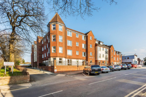 2 bedroom apartment to rent, Roman Court, High Street, Edenbridge