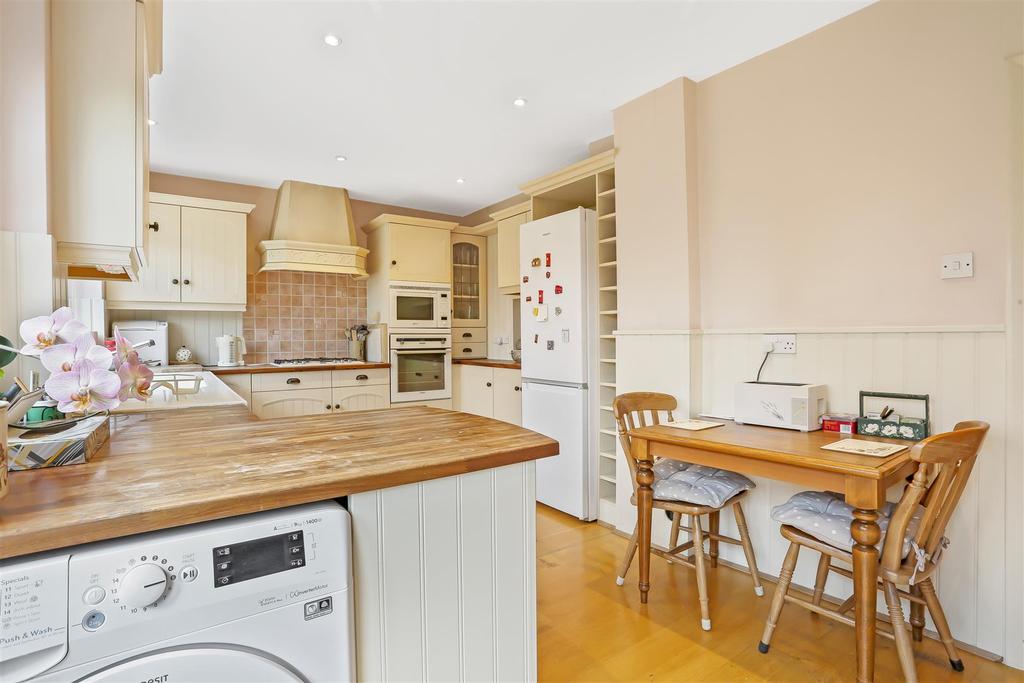 796061663 - 33 Colston Avenue, SM5 11.jpg