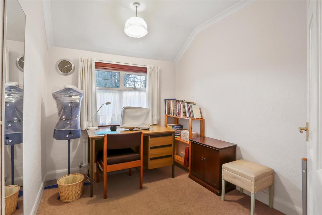 796061663 - 33 Colston Avenue, SM5 21.jpg