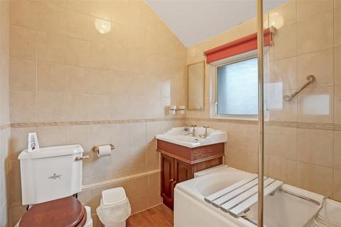 33 Colston Avenue, Carshalton, SM5 2PH