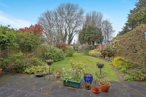33 Colston Avenue, Carshalton, SM5 2PH