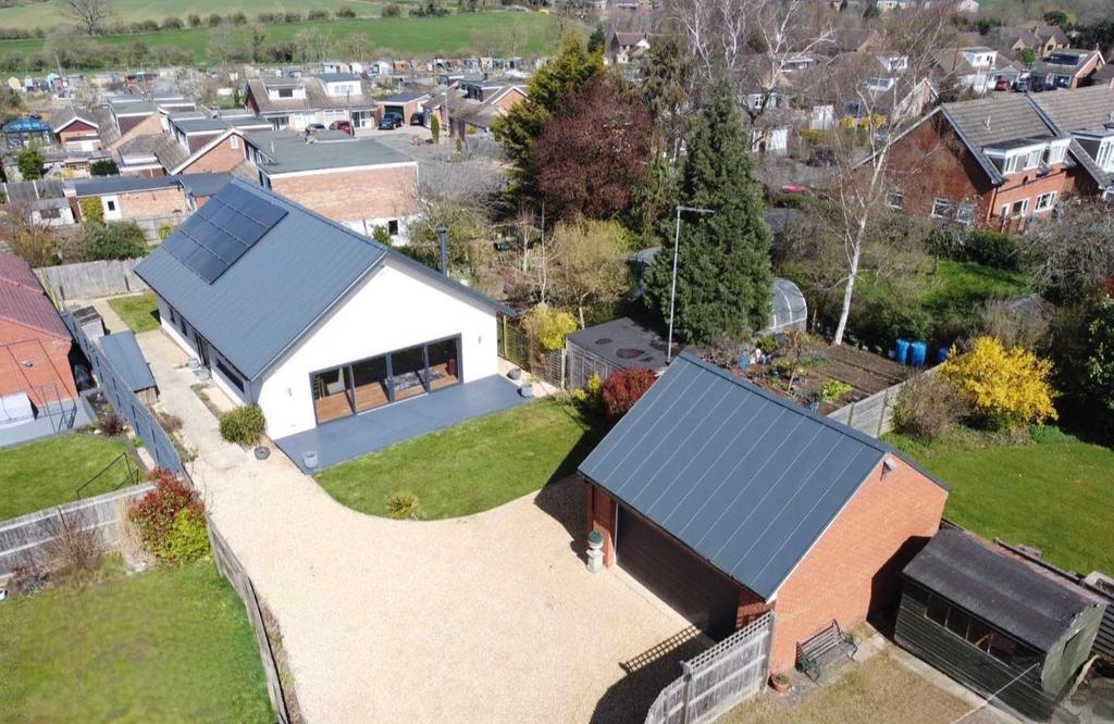 Boughton Road, Moulton, Northampton, NN3 2 bed detached bungalow £475,000