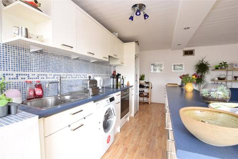 36, Masham Court Shaw Lane, Leeds, LS6 4DT