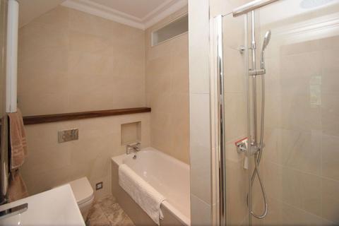 2 bedroom flat to rent - Elmdale Road, Clifton