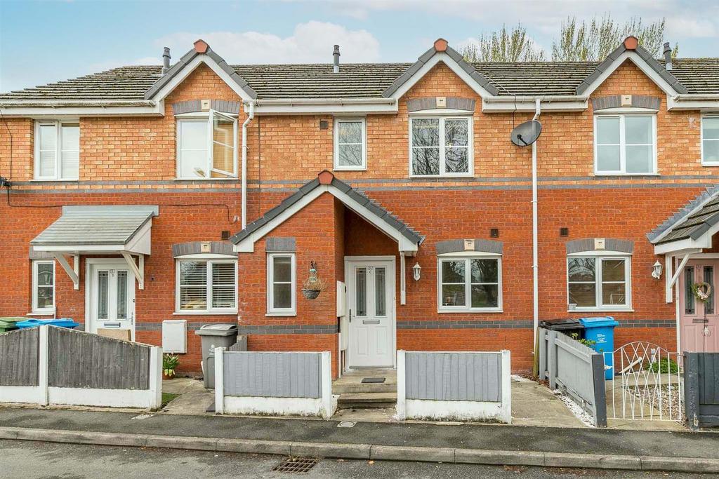 Lingfield Avenue, Sale 3 bed terraced house £225,000