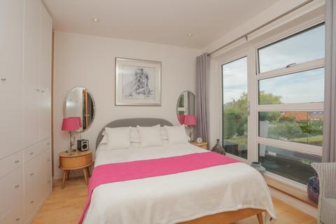 17 Queens Avenue, Birchington, CT7 9QN