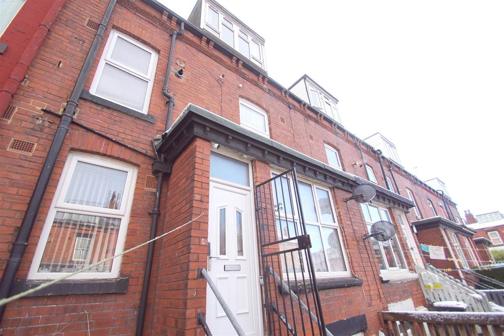 Seaforth Grove, Leeds 2 bed terraced house £750 pcm (£173 pw)