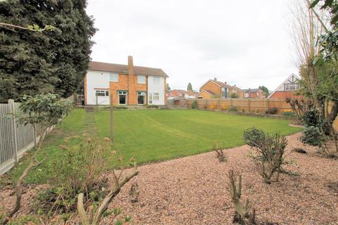 5 bedroom detached house for sale - Hidcote Road, Oadby, Leicester LE2