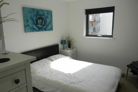2 bedroom flat to rent - Admirals Quay, Southampton