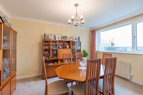 2 bedroom flat for sale - 22 Rushleigh Court. Dore Road, Dore, S17 3HB