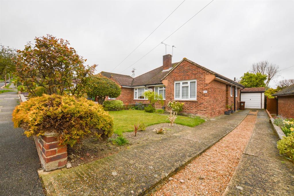 Westfield Road, Eastbourne 2 bed semidetached bungalow £1,100 pcm (£