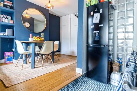 9 Lyndhurst Road, Worthing, BN11 2DB