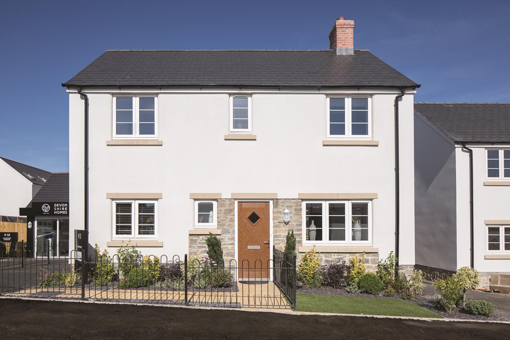Tarka View, Crediton 3 bed detached house £374,950